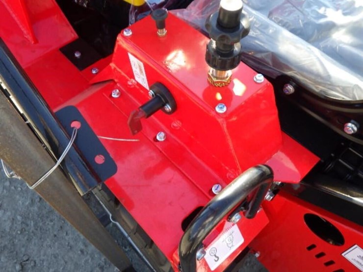 2026-agt-sda-140w-skid-steer-loader-image-14