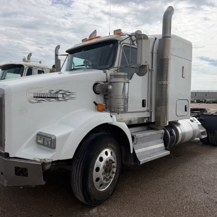 2018 KENWORTH T800