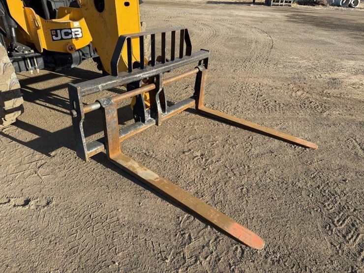 2018-jcb-509-42-telescopic-reachlift-image-18