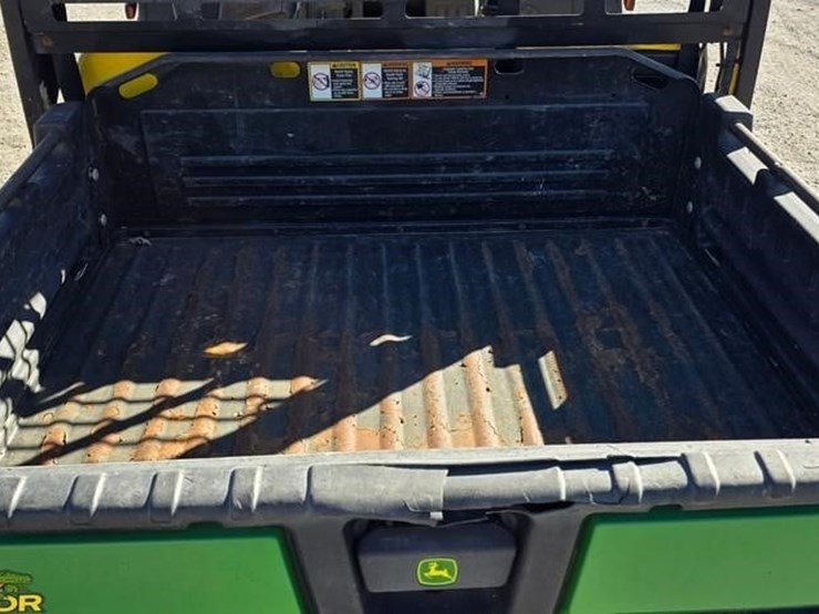 2021-john-deere-gator-xuv-835e-image-15
