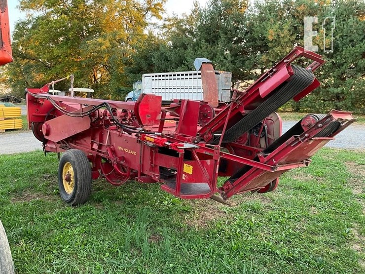 new-holland-hayliner-273-image-3