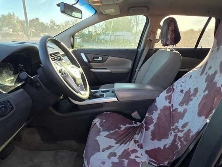 2011-ford-edge-se-image-40