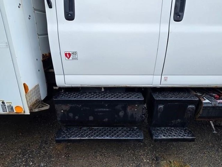 2007-gmc-topkick-c8500-image-28