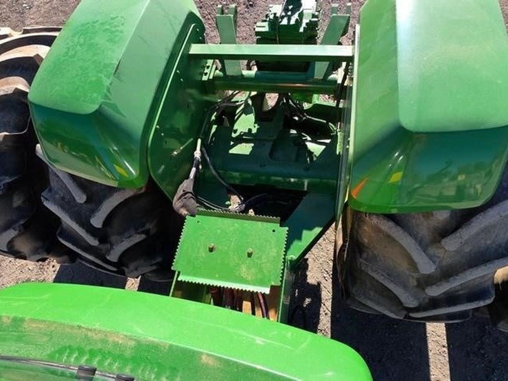 2000-john-deere-9400-image-61