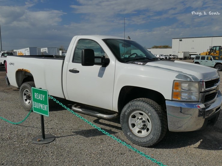 2009-chevrolet-3500-image-1