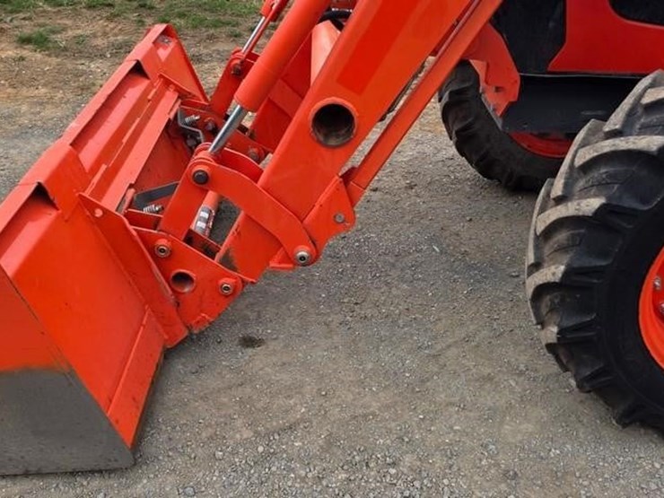 2017-kubota-m5-091d-image-9