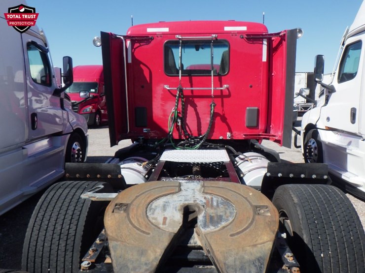 2021-kenworth-t680-image-10