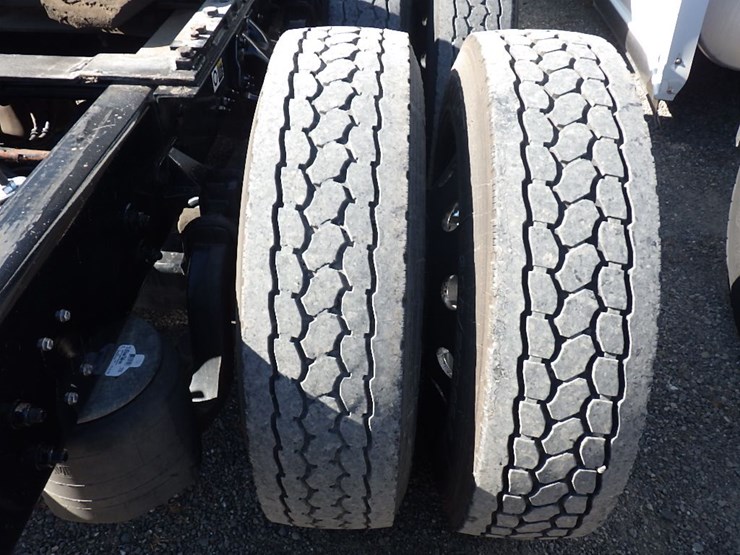 2021-kenworth-t680-image-7