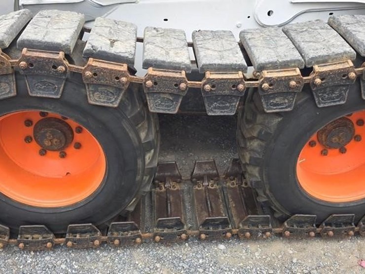 2012-bobcat-s650-image-26