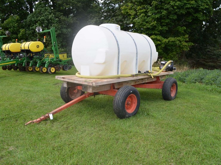 725-gallon-nurse-tank-on-ac-wagon-gear-image-1