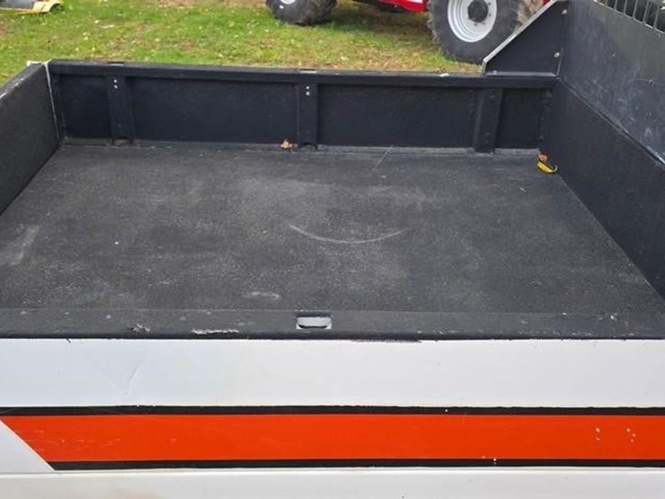 2003-bobcat-toolcat-5600-image-25