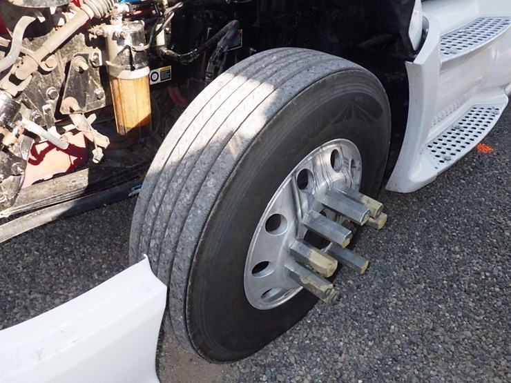 2021-kenworth-t680-image-25