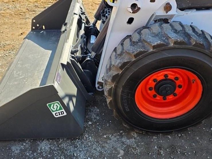 2016-bobcat-s650-image-29