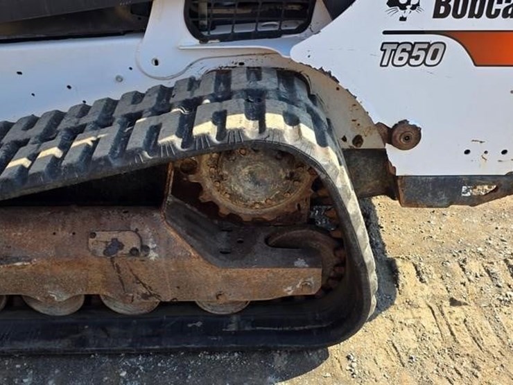 2019-bobcat-t650-image-24