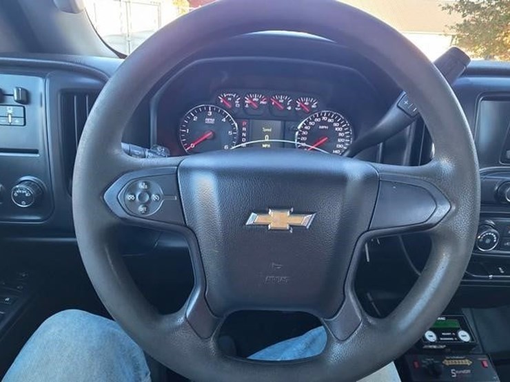 2015-chevrolet-silverado-3500hd-image-55