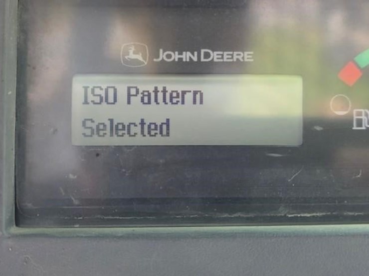 2017-deere-323e-image-63