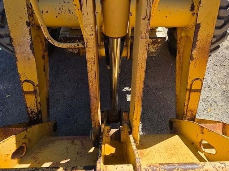 2006-deere-310sg-image-52