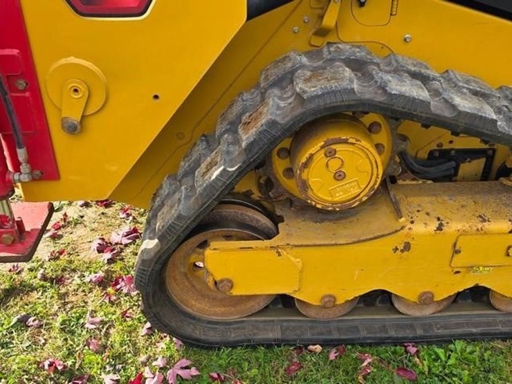 2019-caterpillar-259d3-image-14