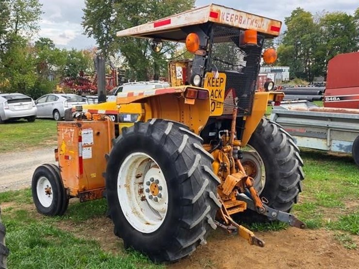 new-holland-6640-image-3
