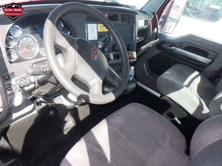 2021-kenworth-t680-image-15