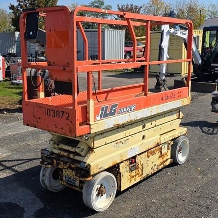 2002 JLG 2032E2
