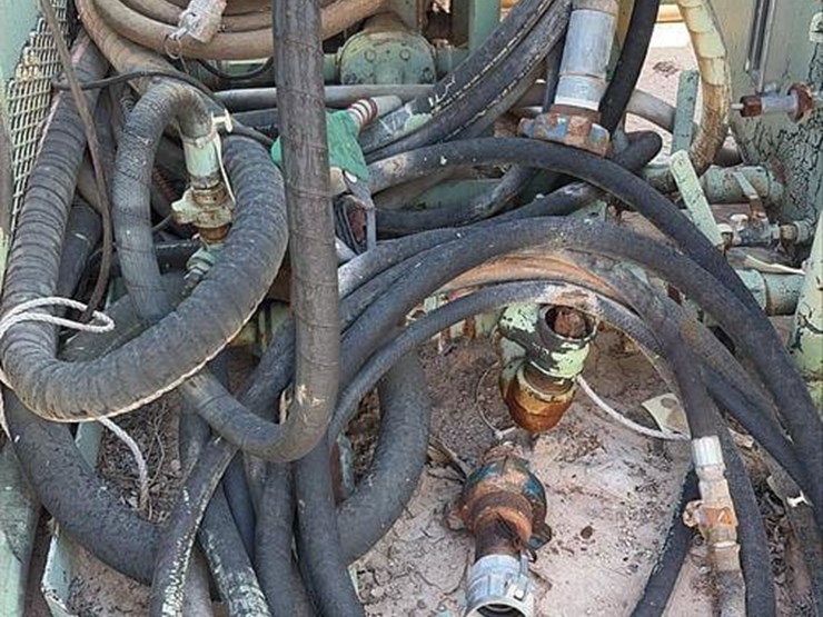 10,000-gallon-diesel-fuel-tank-&-3-comp.-lubester-combo-skidded-image-16