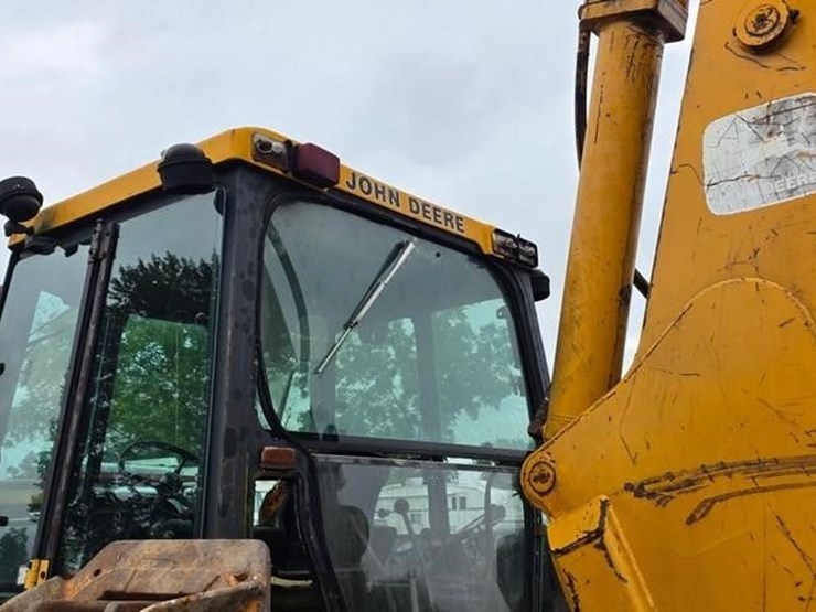 deere-710b-image-34