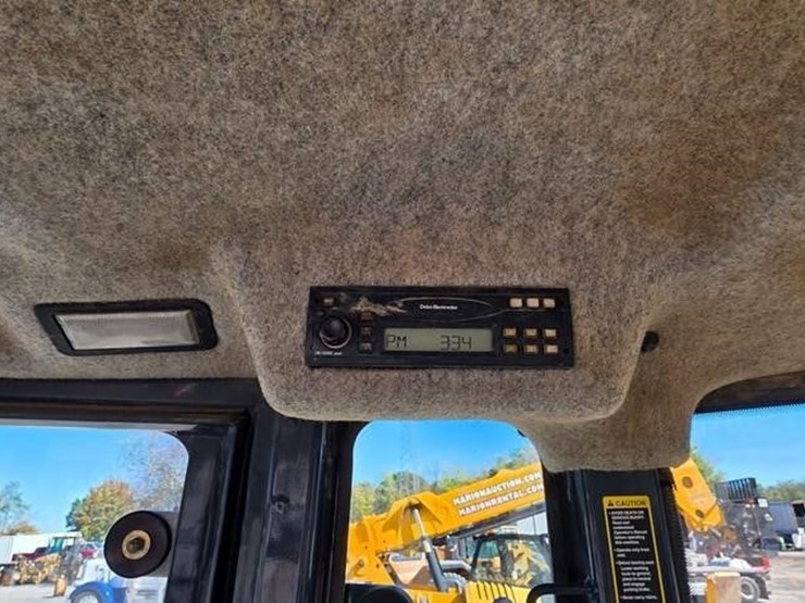 2006-deere-310sg-image-81