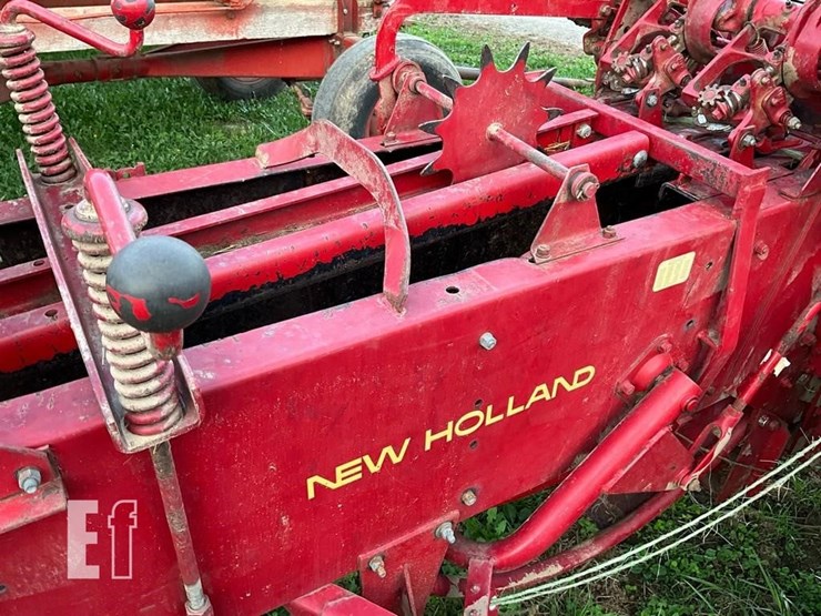 new-holland-hayliner-273-image-12