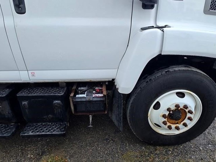 2007-gmc-topkick-c8500-image-30