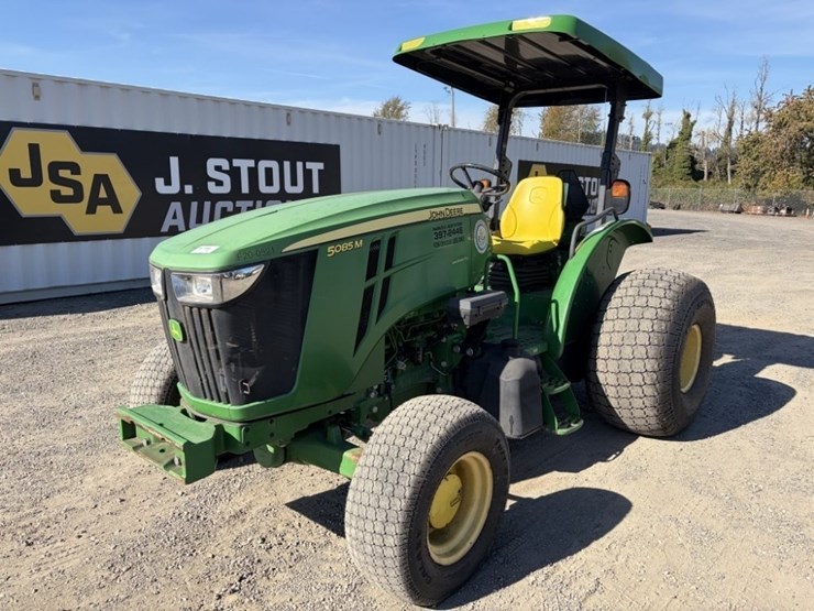2013-john-deere-5085m-image-1