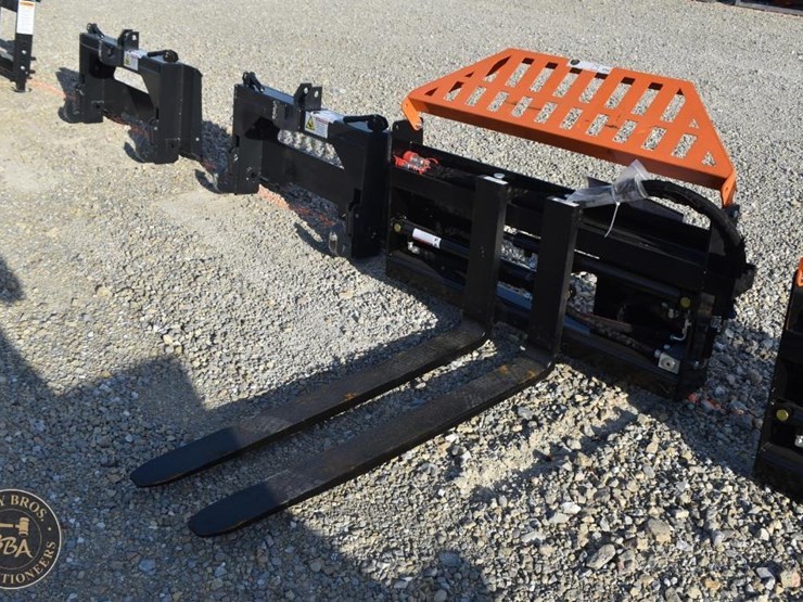 wolverine-pallet-fork-attachment-47487-image-2