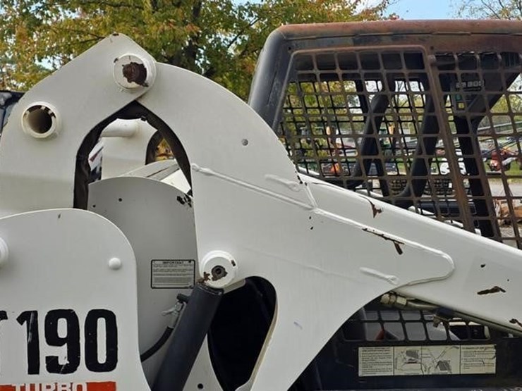 bobcat-t190-image-25
