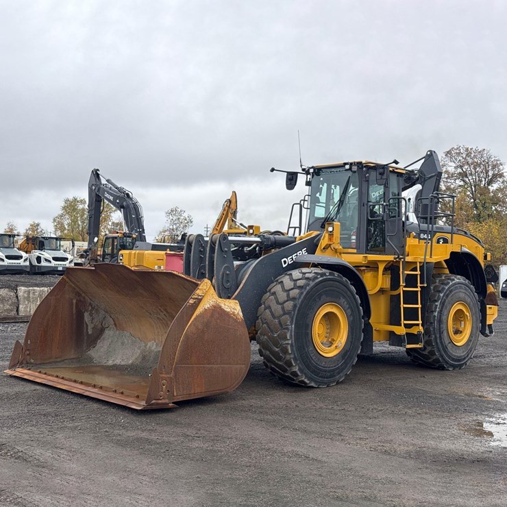 2024 DEERE 844 P-TIER