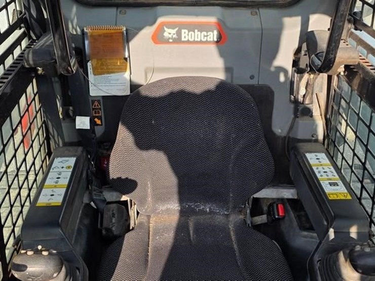2021-bobcat-t76-image-48