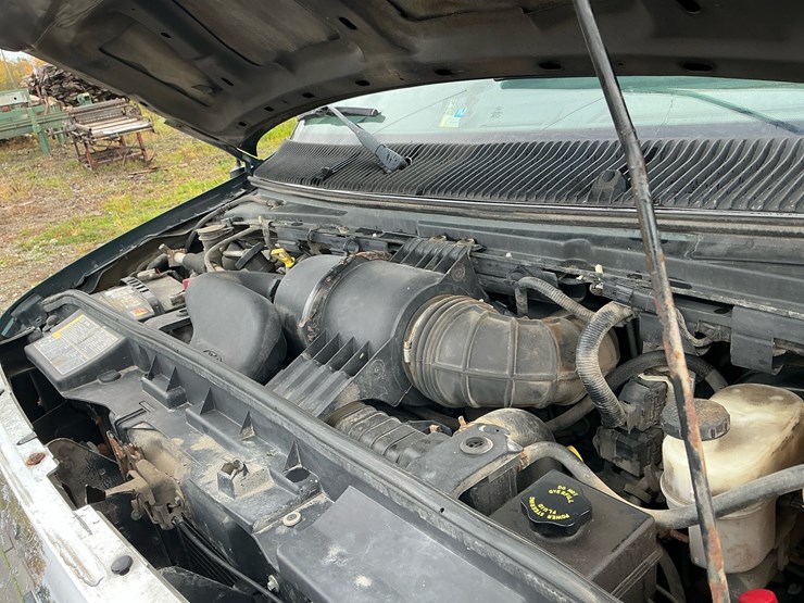 2009-ford-e350-image-34