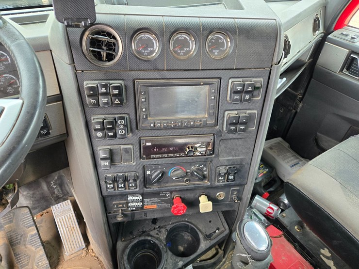 2012-caterpillar-ct660-image-75