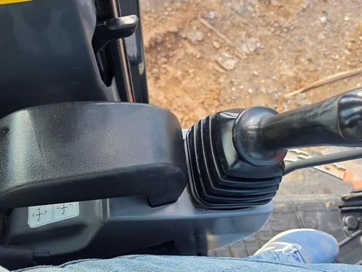 2018-kubota-u55-4-image-66