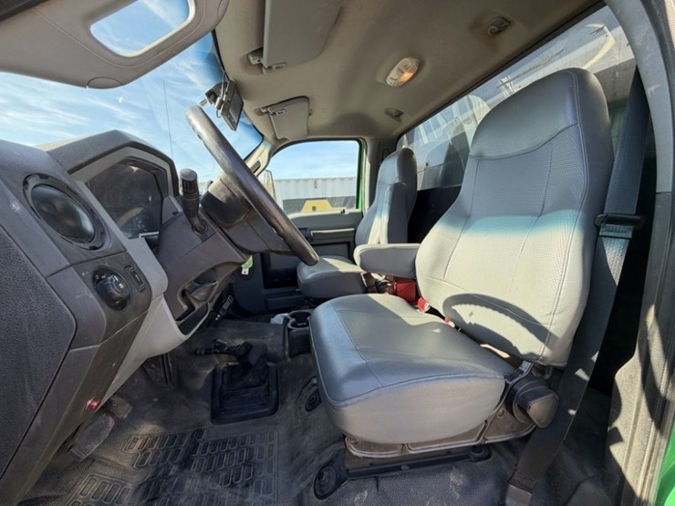 2019-ford-f650-s/a-dump-truck-image-27