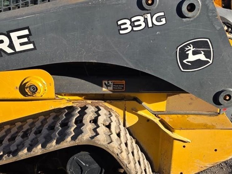2018-deere-331g-image-25