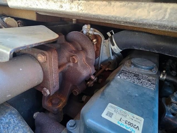 2010-bobcat-toolcat-5600-image-51