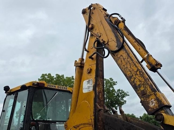 deere-710b-image-28