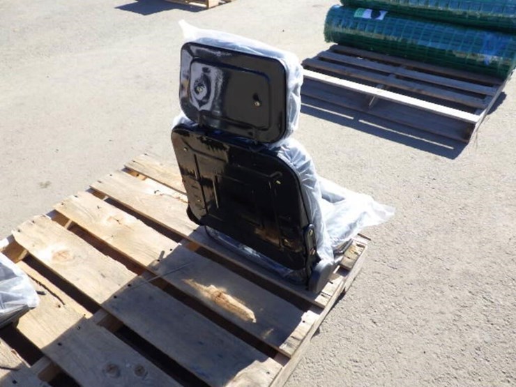 waterproof-equipment-seat-image-3
