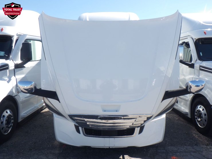 2023-freightliner-cascadia-126-image-23