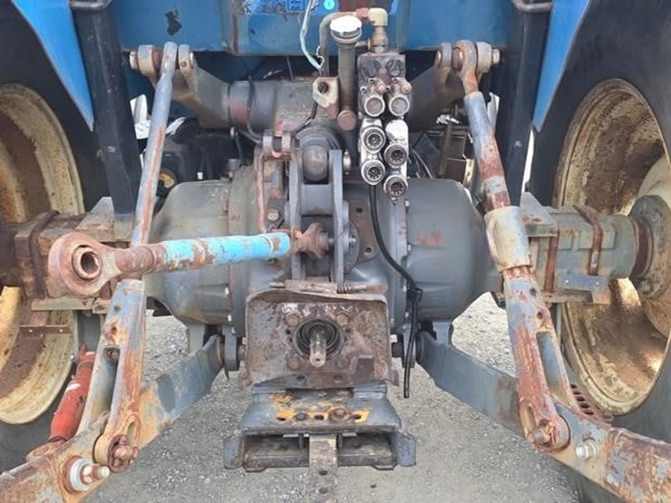 new-holland-ts110-image-21