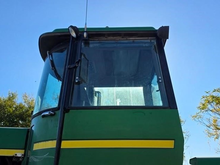 john-deere-8850-image-40