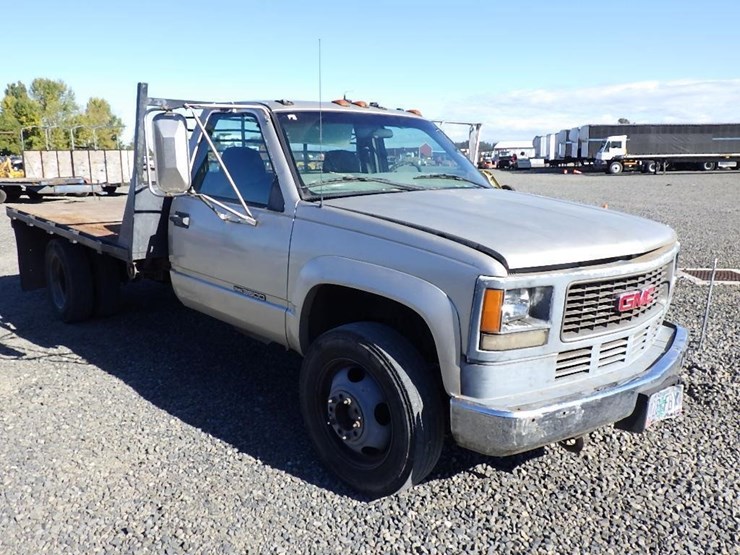 2000-gmc-3500-image-3