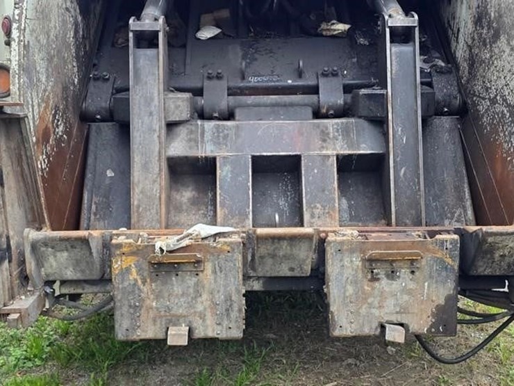 2012-international-workstar-7600-image-30