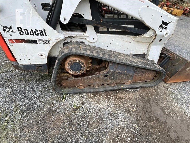 2010-bobcat-t650-image-5