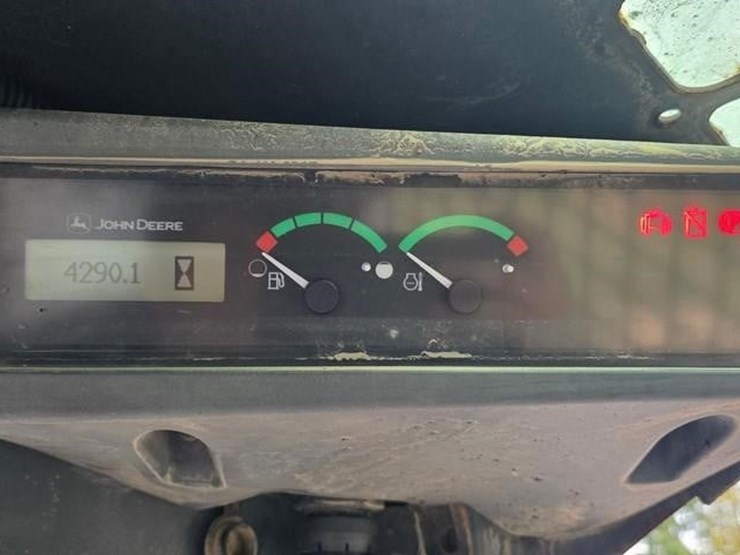 2017-deere-323e-image-53